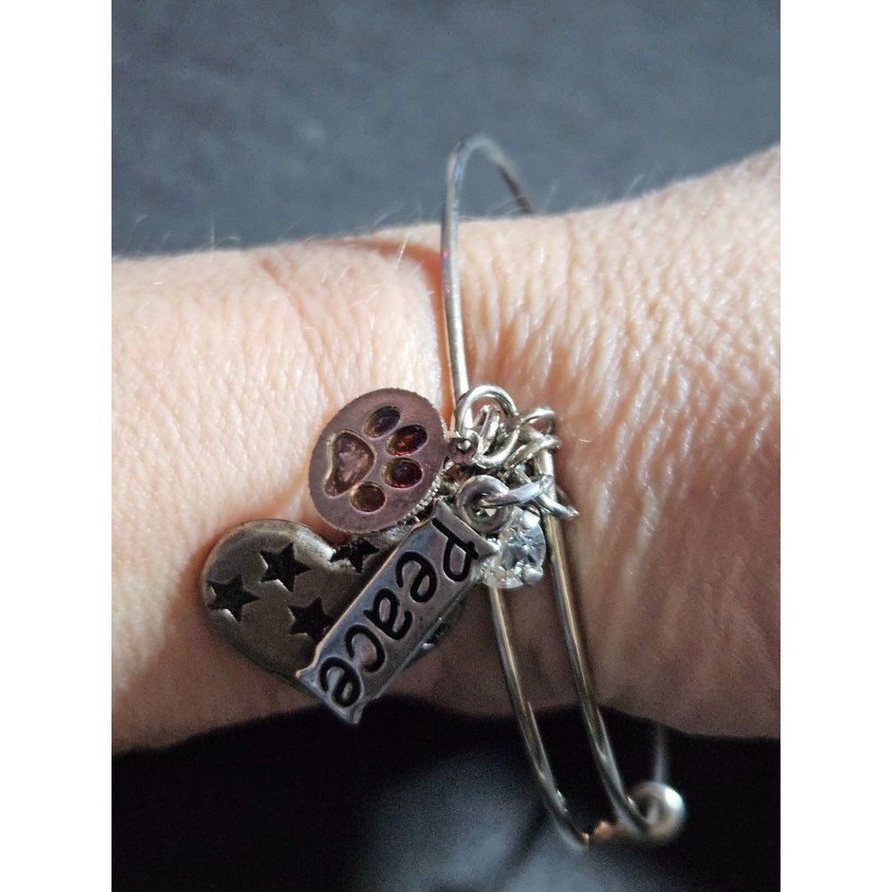Silver tone adjustable bangle bracelet paw peace charm patriotic